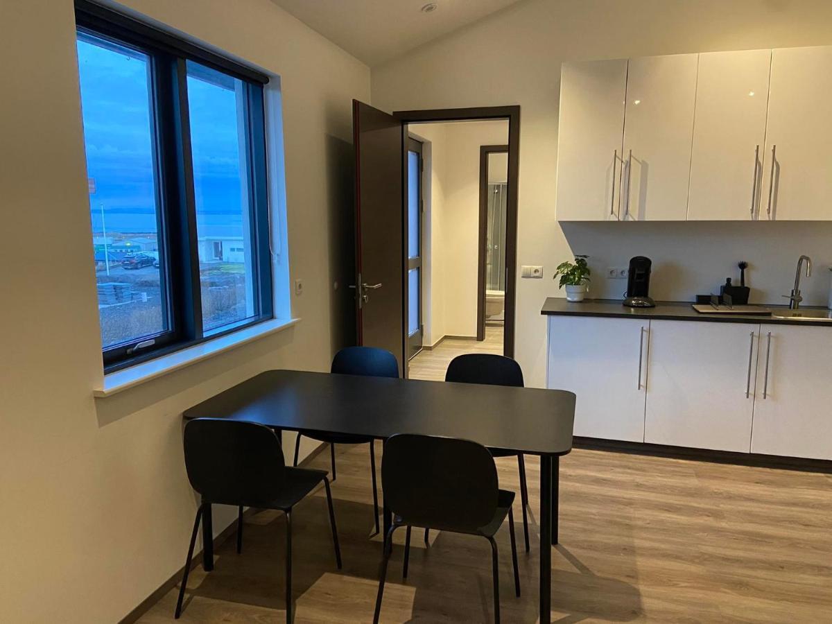 4 Person Room With Private Entrance And Bathroom 凯夫拉维克 外观 照片
